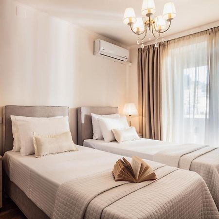 Maison Downtown Luxury Apartments! 자킨토스 타운 외부 사진
