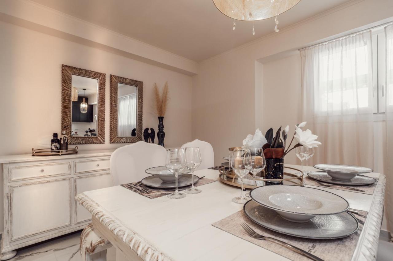 Maison Downtown Luxury Apartments! 자킨토스 타운 외부 사진